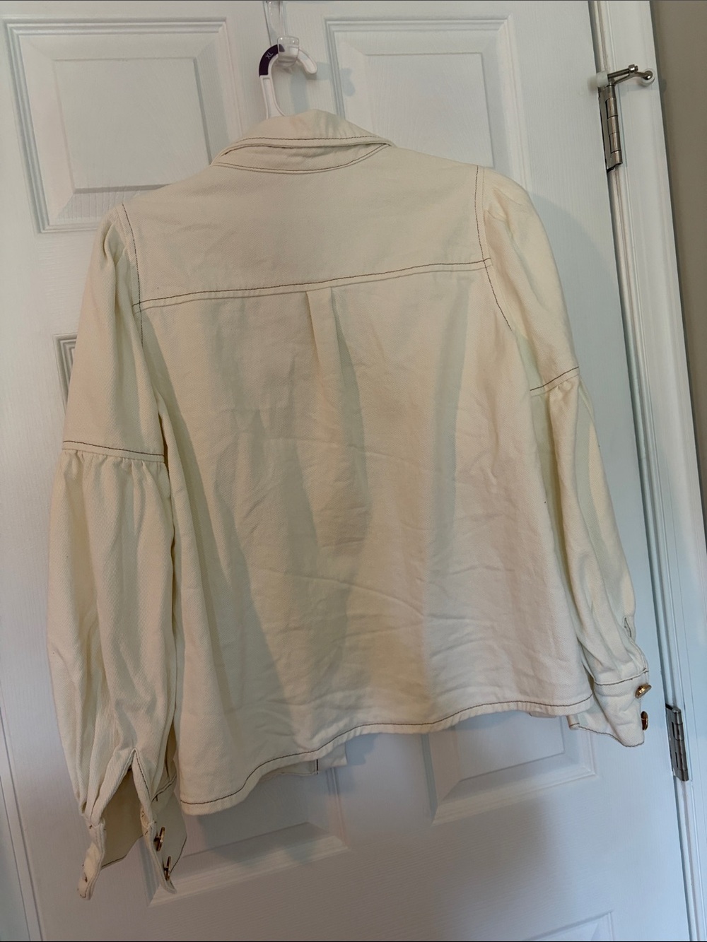 Women's Cream Button-Front Puff Sleeve denim Shirt Jacket image 5